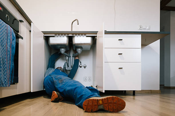Professional Leak Detection technician working in Creekside, PA
